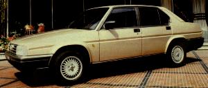 Alfa Romeo 90 (1984-1987) <br />4-tr. Stufenheck-Limousine