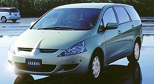 Mitsubishi Grandis (2003-2010)