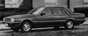 Nissan Laurel (1981-1989) <br />4-tr. Stufenheck-Limousine