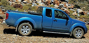 Nissan Navara (2005-2015) <br />4-tr. Pritschenwagen<br />»King Cab«