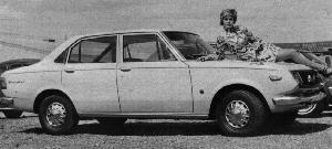 Toyota Corona (1971-1973) <br />4-tr. Stufenheck-Limousine