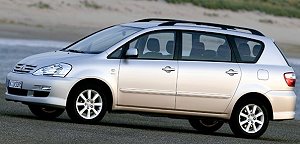 Toyota Avensis Verso (2004-2006)