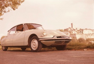 Citroen DS (1955-1976) <br />4-tr. Stufenheck-Limousine