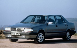 Lancia Thema (1985-1995) <br />1.Facelift<br />4-tr. Stufenheck-Limousine