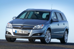 Opel Astra (2004-2010) <br />1.Facelift<br />5-tr. Kombi-Limousine