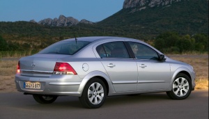Opel Astra (2004-2010) <br />1.Facelift<br />4-tr. Stufenheck-Limousine