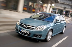 Opel Signum (2003-2008) <br />1.Facelift<br />4-tr. Kombi-Limousine