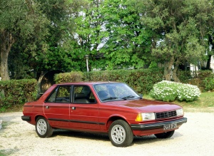 Peugeot 305 (1977-1988) <br />1.Facelift<br />4-tr. Stufenheck-Limousine