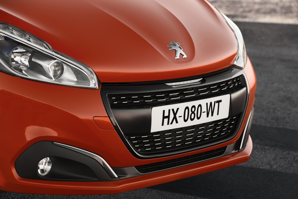 Peugeot 208 Urban Move mit Nebelscheinwerfer in Serie