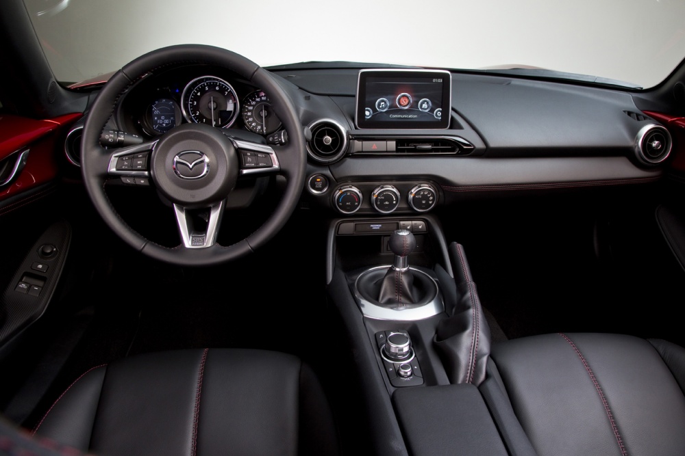 Fahrerperspektive im neuen Mazda MX-5