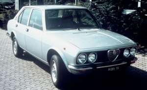 Alfa Romeo Alfetta (1972-1984) <br />1.Facelift<br />4-tr. Stufenheck-Limousine