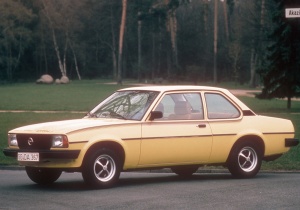Opel Ascona (1975-1981) <br />1.Facelift<br />2-tr. Stufenheck-Limousine