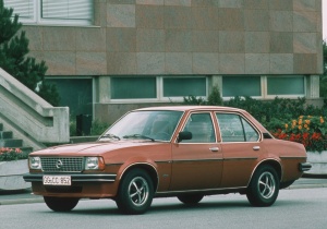 Opel Ascona (1975-1981) <br />1.Facelift<br />4-tr. Stufenheck-Limousine