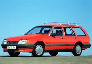Opel Rekord / Commodore (1977-1986) <br />1.Facelift<br />5-tr. Kombi-Limousine<br />»Rekord Caravan«