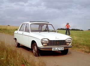 Peugeot 204 (1965-1976) <br />4-tr. Stufenheck-Limousine