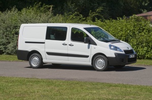 Peugeot Expert (2007-?) <br />1.Facelift<br />5-tr. Kleinbus/Kastenwagen<br />»Kastenwagen lang«