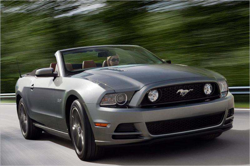 Ford Mustang (2004-2014)