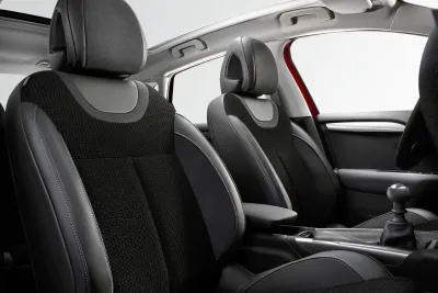 Innenraum im Citroen C4 Modelljahr 2015