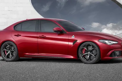Das vierblättrige Kleeblatt "Quadrifoglio Verde" ist das Symbol für besonders sportliche Alfa Romeo