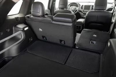 Innenraum des Jeep Cherokee