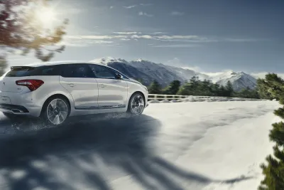 Der DS 5 interpretiert den Begriff Kombilimousine auf seine eigene Art