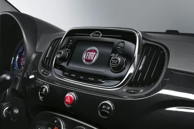 Das Uconnect-System gibt es ab der Modellpflege auch im Fiat 500